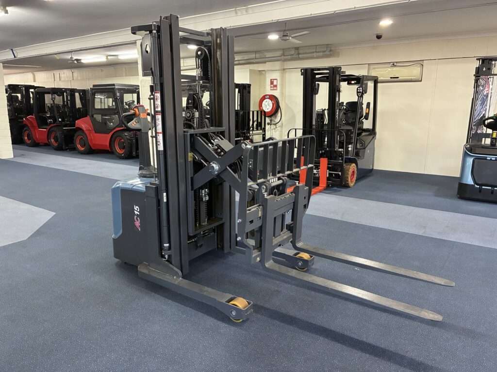 CQD15H reach truck